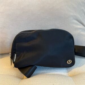 Lululemon Black Belt Bag 1L